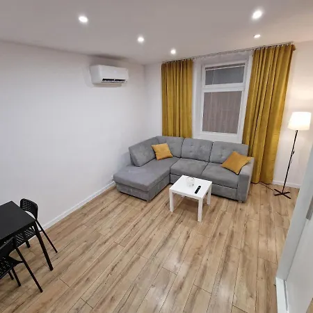 Apartamenty W Pelni Wyposazone W Centrum Miasta Inowrocław Exterior foto