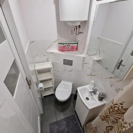 Apartamenty W Pelni Wyposazone W Centrum Miasta Inowrocław Exterior foto