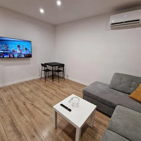 Apartamenty W Pelni Wyposazone W Centrum Miasta Inowrocław Exterior foto