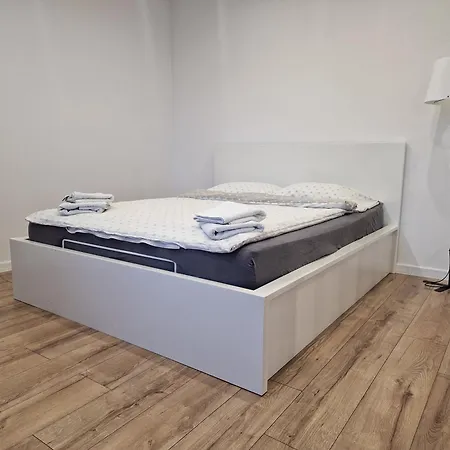Apartamenty W Pelni Wyposazone W Centrum Miasta Inowrocław Exterior foto