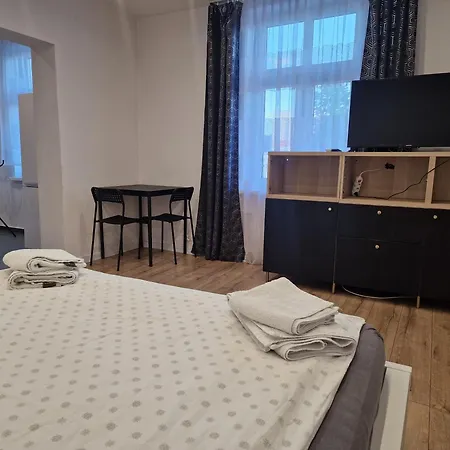 Apartamenty W Pelni Wyposazone W Centrum Miasta Inowrocław Exterior foto