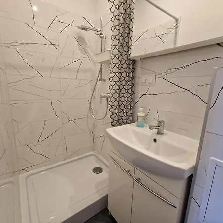 Apartamenty W Pelni Wyposazone W Centrum Miasta Inowrocław Exterior foto
